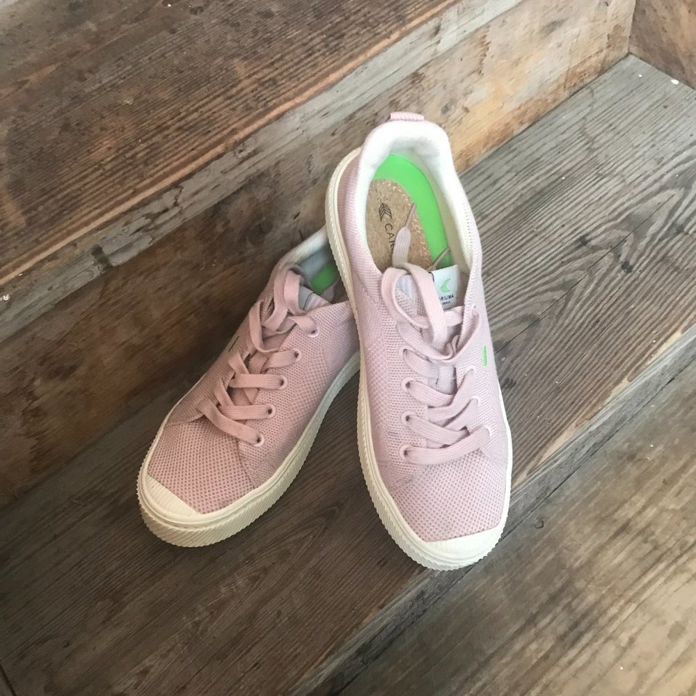 Lovely Cariuma Canvas Sneakers